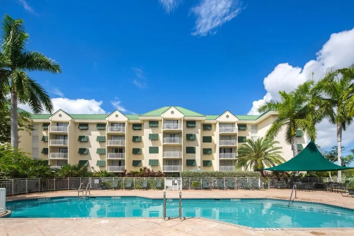 The Exuma Cay -Pool View & Parking Villa Key West