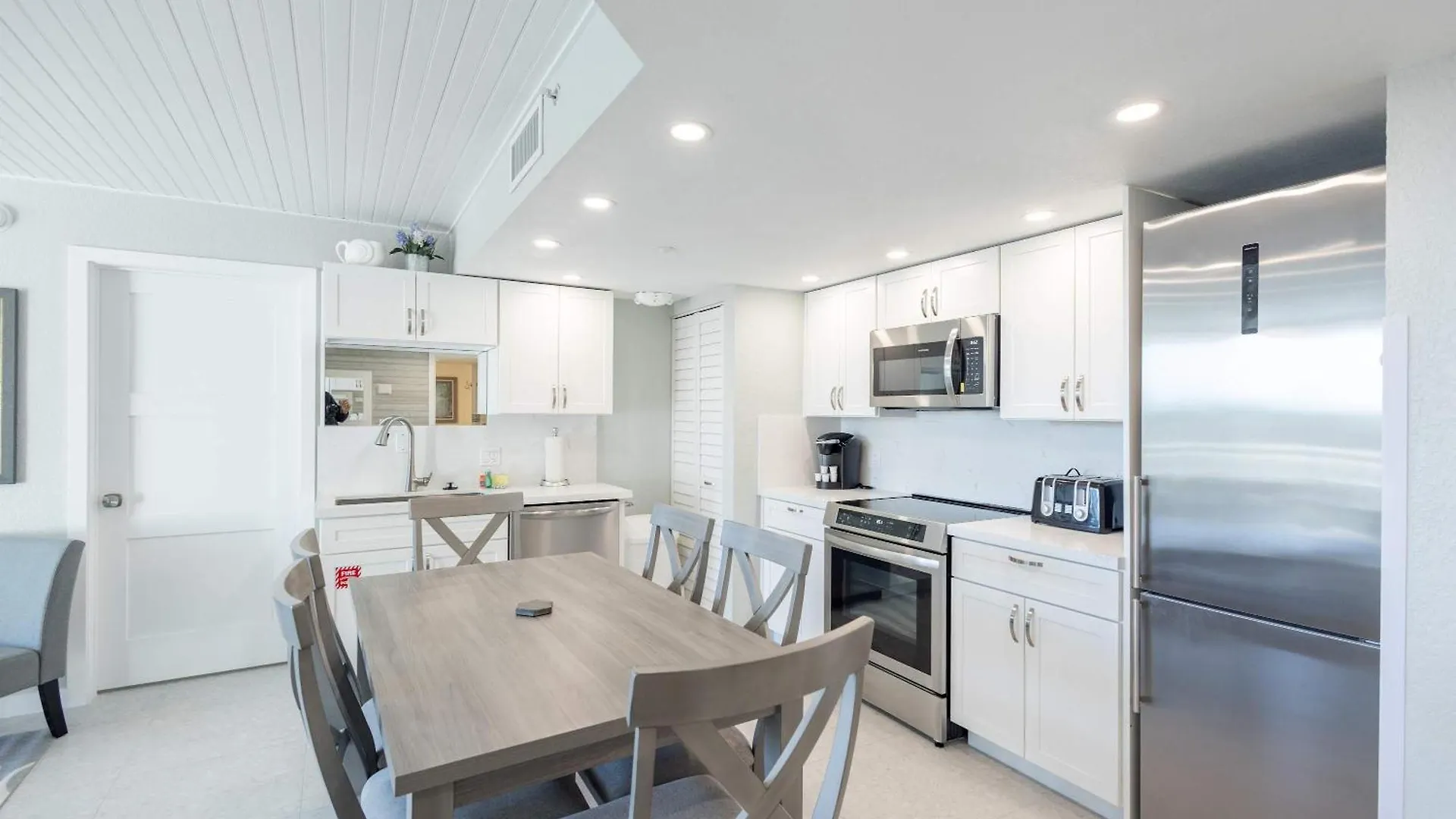 The Exuma Cay -Pool View & Parking Villa Key West Holiday home